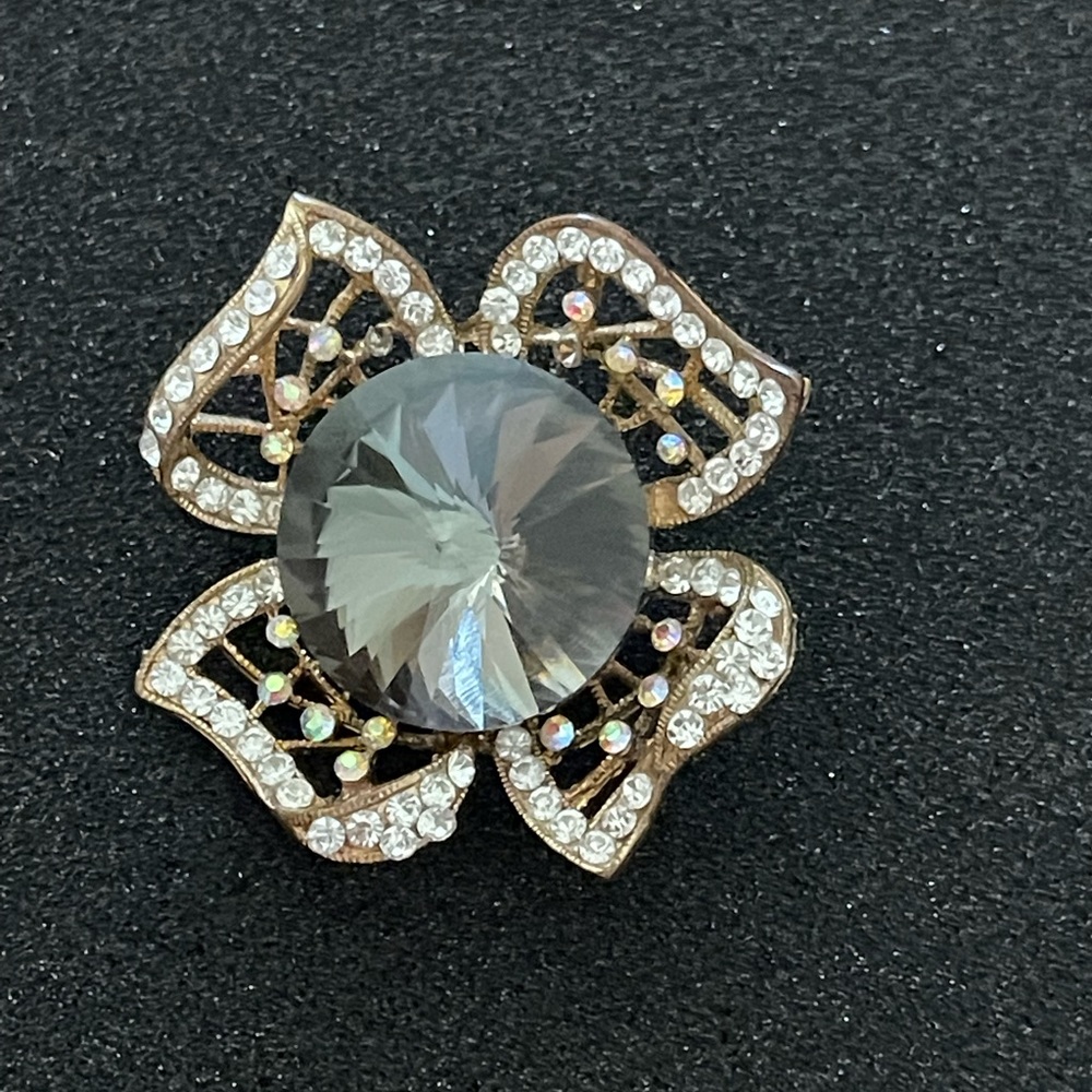 Rhinestone Brooch Pin - Picture 6 of 6